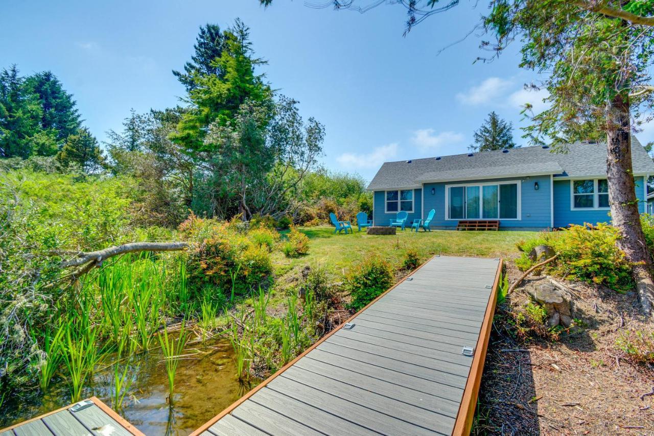 Canal Cottage Retreat With Dock And Waterfront Views Ocean Shores Εξωτερικό φωτογραφία